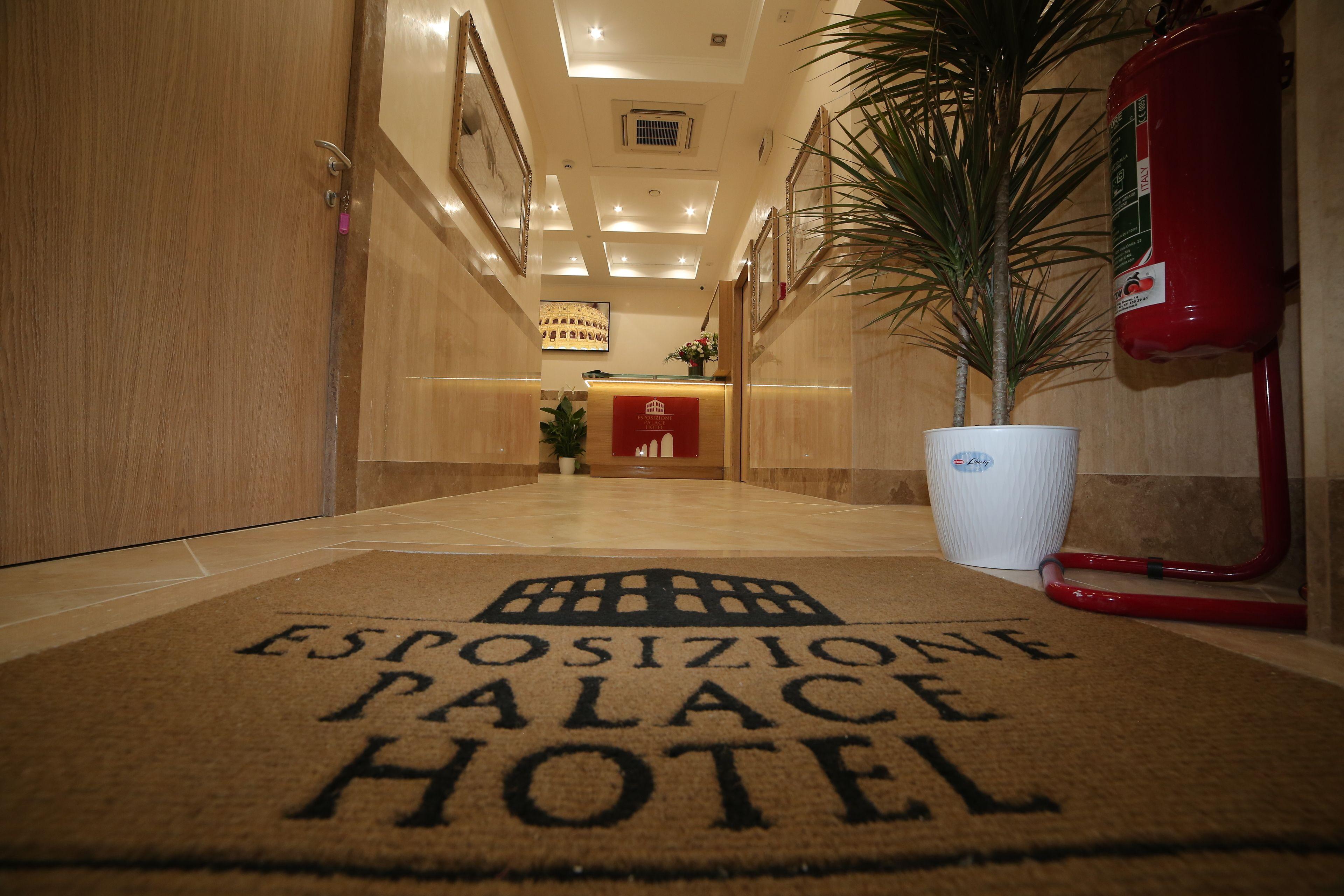 Esposizione Palace Hotel — Foto 3